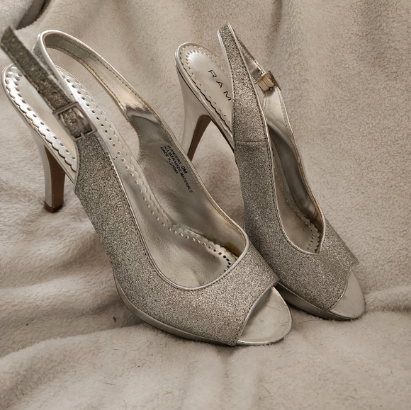 Silver glitter open Toe high heels! - Picture 3 of 3